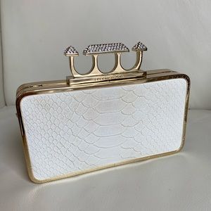 BCBG ✨ Brass knuckles clutch ✨